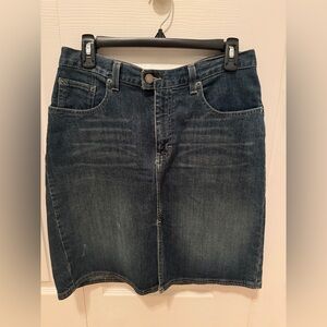 Calvin Klein Denim Skirt, size 8